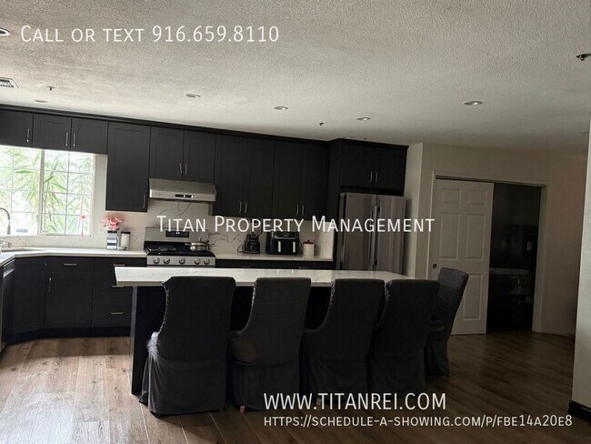 Building Photo - 6245 Dias Ave