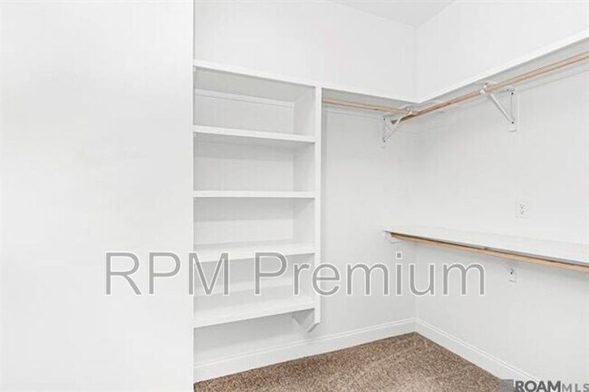 Building Photo - 3673 Spanish Trail