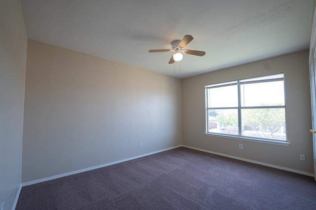 Building Photo - 447 Maple Grove Dr