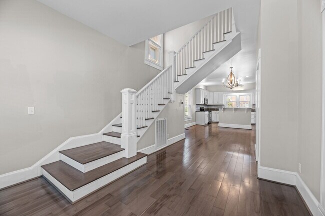 Building Photo - 1220 National Ave