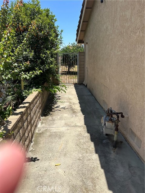 Building Photo - 8549 Orange St