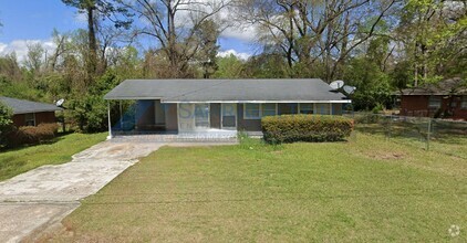 Building Photo - Charming 3-Bedroom Home - Move in by 01/15...