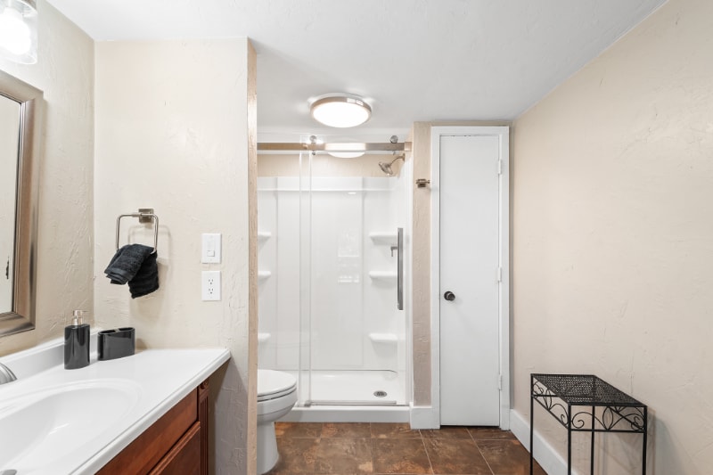 Building Photo - 4187 Abbey Ct