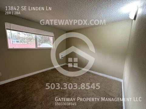Building Photo - 13842 SE Linden Ln