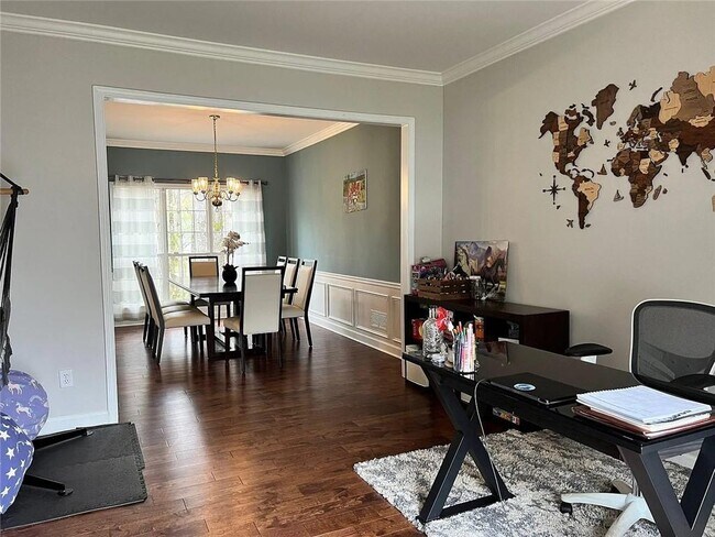 Building Photo - 615 Tammany Pointe