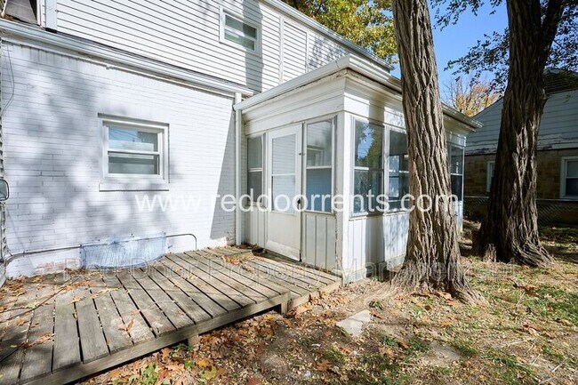 Building Photo - 3907 E 38th St