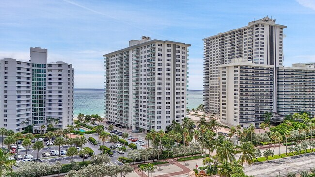 Building Photo - 3550 Galt Ocean Dr