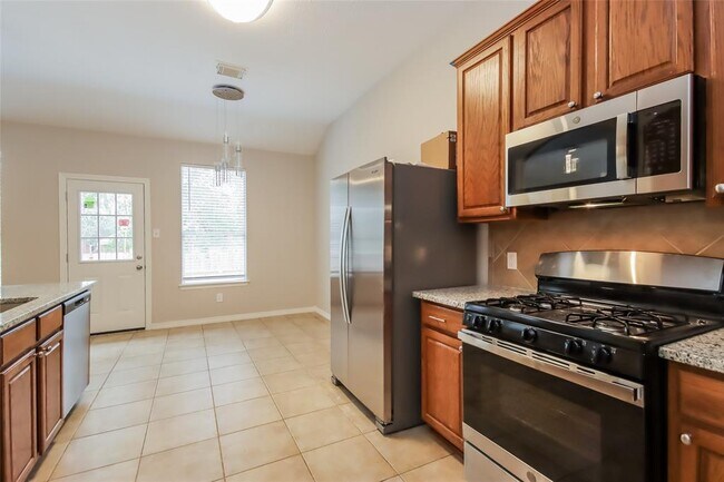 Building Photo - 970 Fife Dr