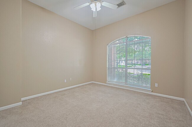 Building Photo - 4222 Merriweather St