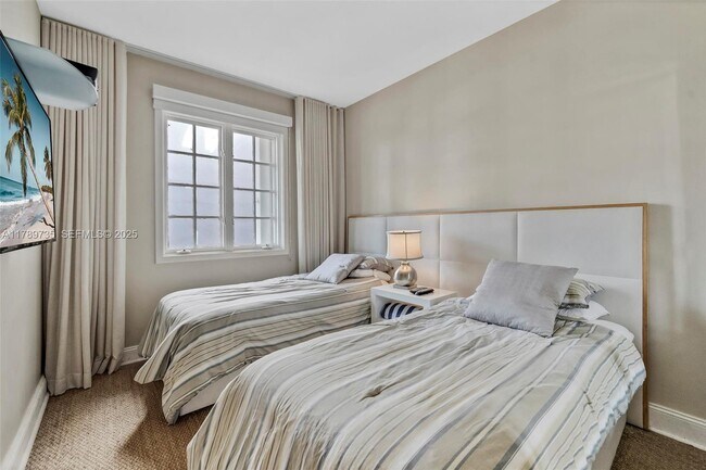 Building Photo - 19237 Fisher Island Dr