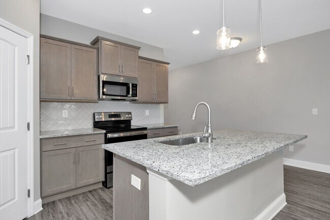 Building Photo - 153 Cherry Laurel Dr