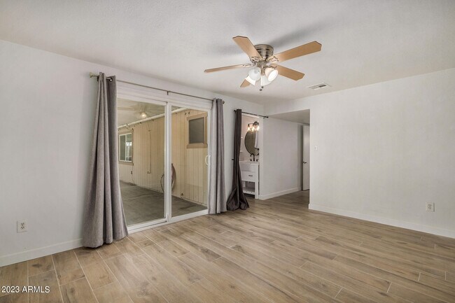 Building Photo - 14435 N 36th St