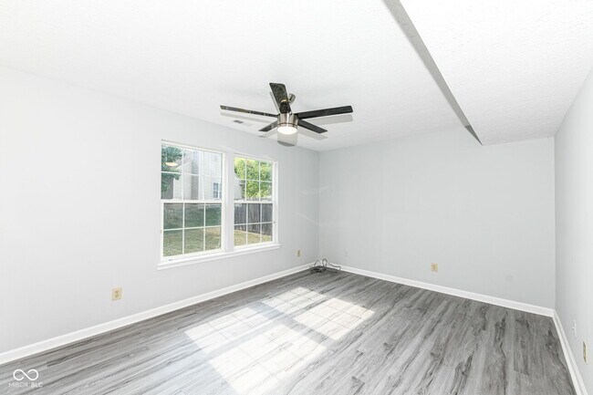 Building Photo - 510 Grand Woods Dr