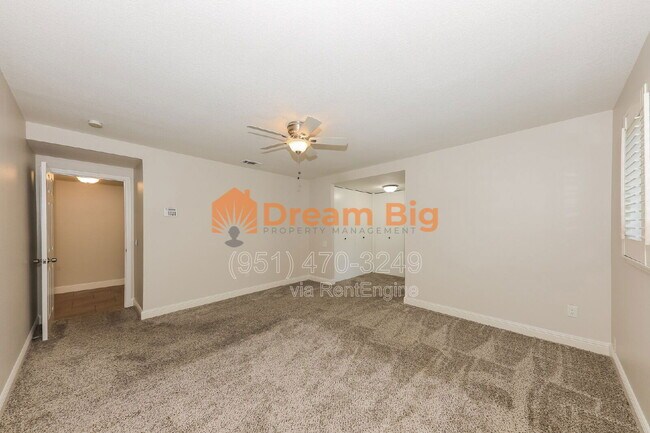 Building Photo - 2877 Sandberg St