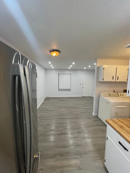 Building Photo - 115 Myatt Dr