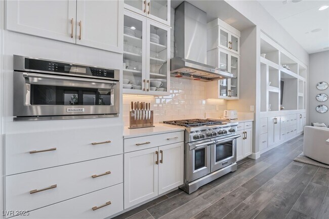 Building Photo - 3120 Greenscape Ln