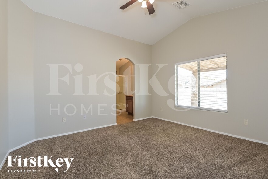 Building Photo - 8388 S Gupta Dr