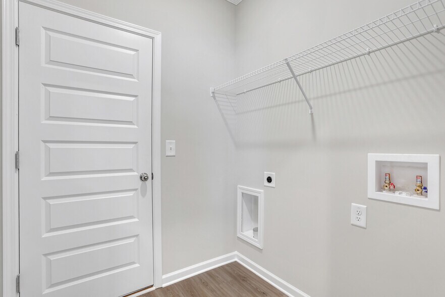 Building Photo - 236 Eva Way NE