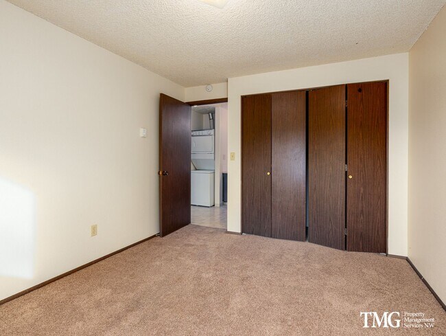 Building Photo - Charming 2BR Condo with a Garage in the Highly Desired McGillivray Neighborhood!