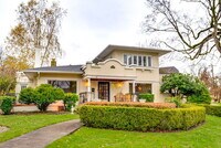 Building Photo - 3321 NE Peerless Pl