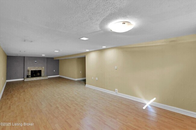 Building Photo - 7405 Ridan Way