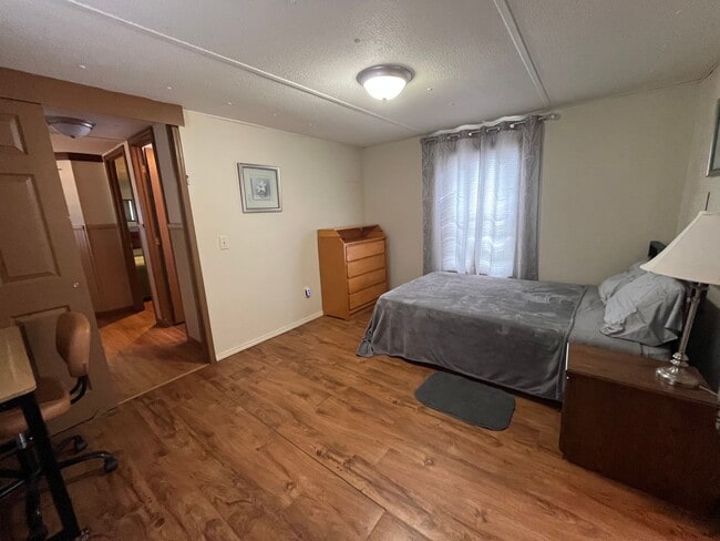 Building Photo - Charming 2 Bedroom, 2 Bath FURNISHED Single-Wide Manufactured Home – Just South of Live Oak, FL