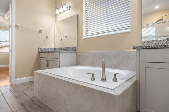 Building Photo - 8348 Vivaro Isle Way