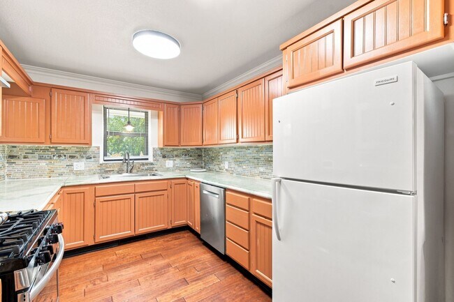 Building Photo - 8899 East 171st St S