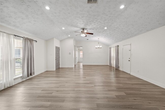 Building Photo - 1815 Millbury Dr