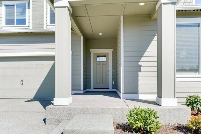 Building Photo - 6130 Crestner Dr SW