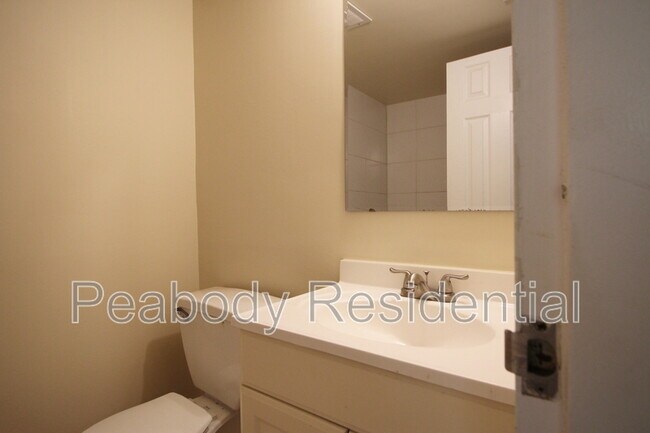 Building Photo - 11615 Stoneview Square