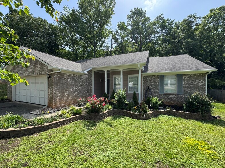 Building Photo - 3206 Rheinwood Ct