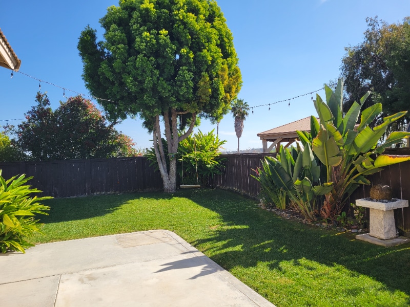 Building Photo - 716 Valley Crest Dr