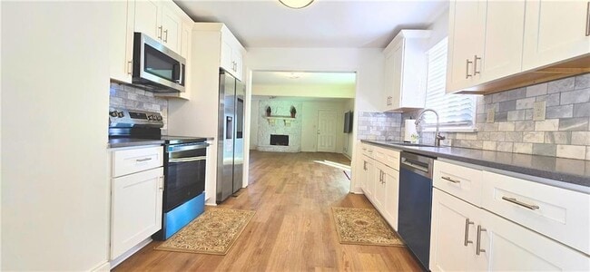 Building Photo - 2826 Whippoorwill Cir NW