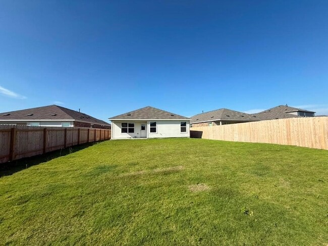 Building Photo - 104 Donnington Dr