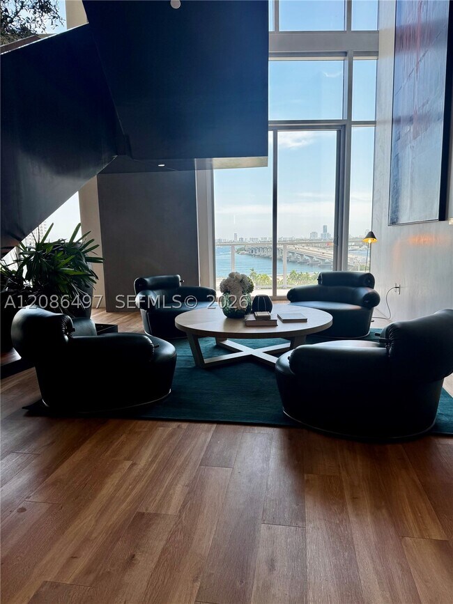 Building Photo - 1400 Biscayne Blvd