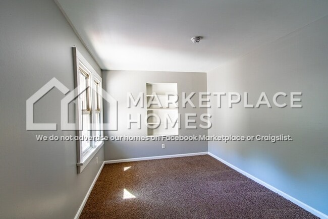 Building Photo - 3301 Brewer Dr