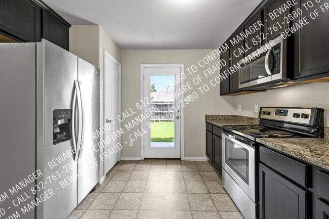 Building Photo - 5827 Tinsley Dr