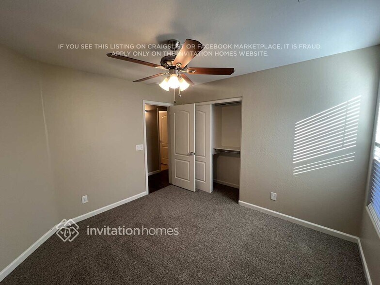 Building Photo - 34382 N Richardson Dr