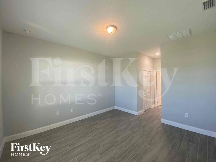 Building Photo - 2190 Rock Dr