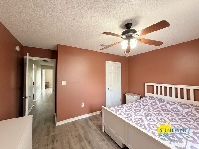 Building Photo - Spacious 4BR Home in Brooke Estates with Community Amenities!