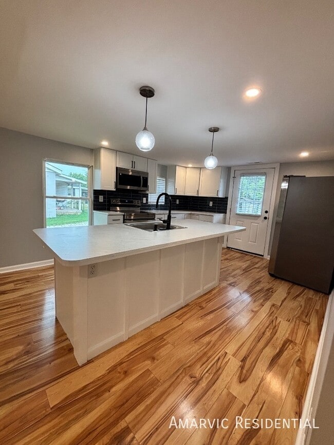 Building Photo - 1104 Stantonsburg Cir SE