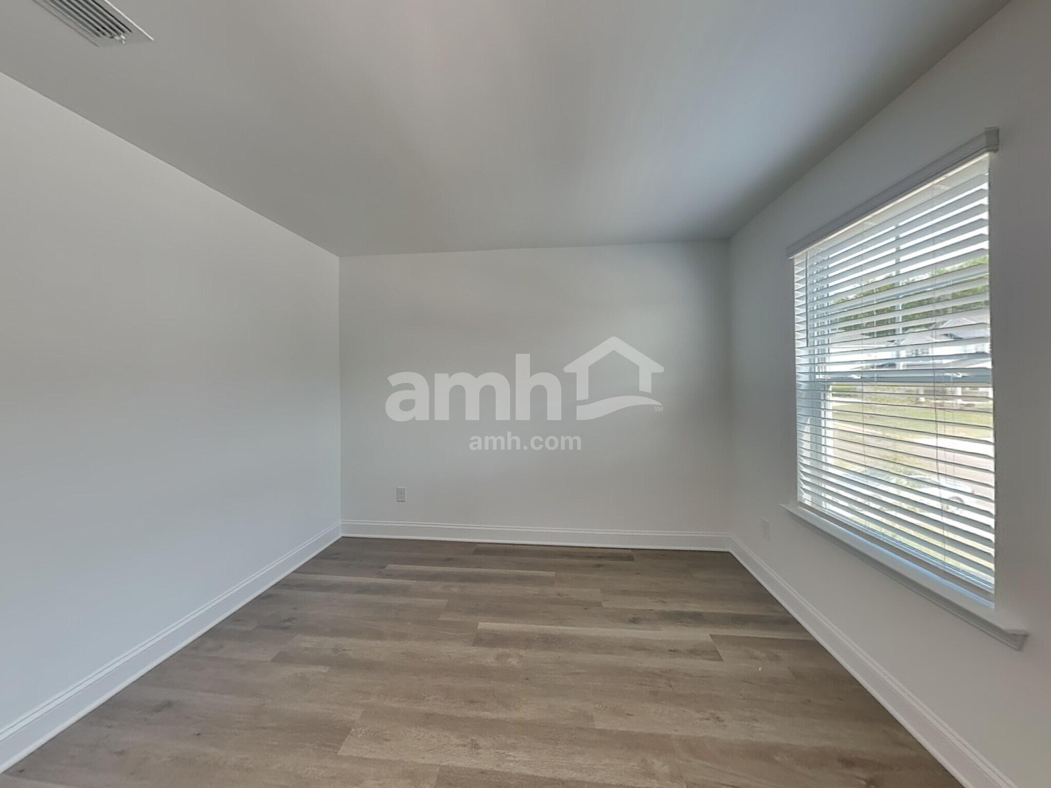 Building Photo - 1140 Livengood Wy