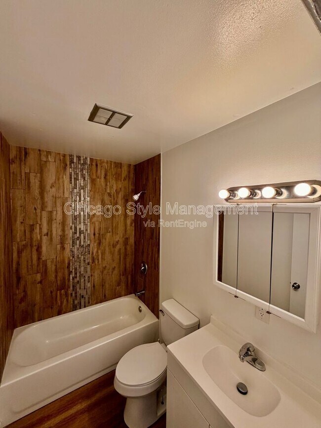 Building Photo - 748 Manteca Ct