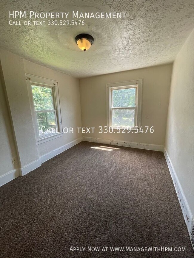 Building Photo - 804 Aberdeen St