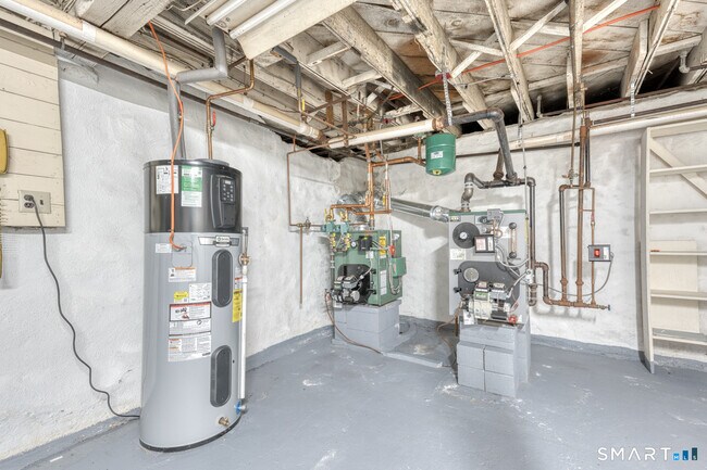 Building Photo - 23 Moulton Rd