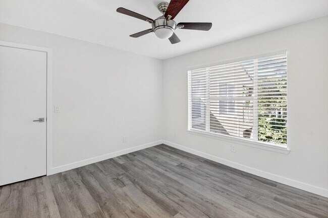 Building Photo - 1825 Palm Cove Blvd