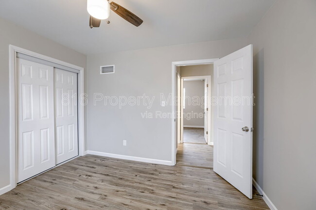 Building Photo - 1103 E Sea Ave