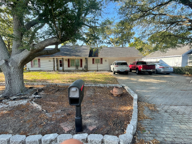 Primary Photo - 9408 Octavia Ln