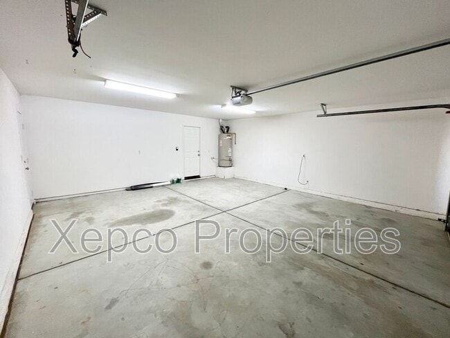 Building Photo - 30836 Robert Rd